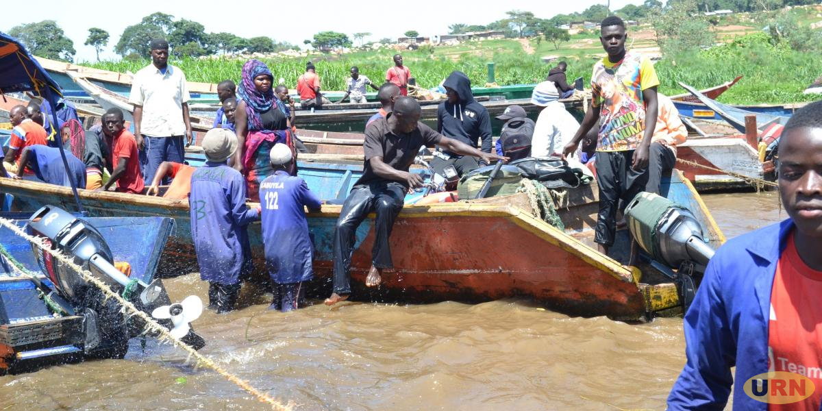 Busy harbour at lake Victoria